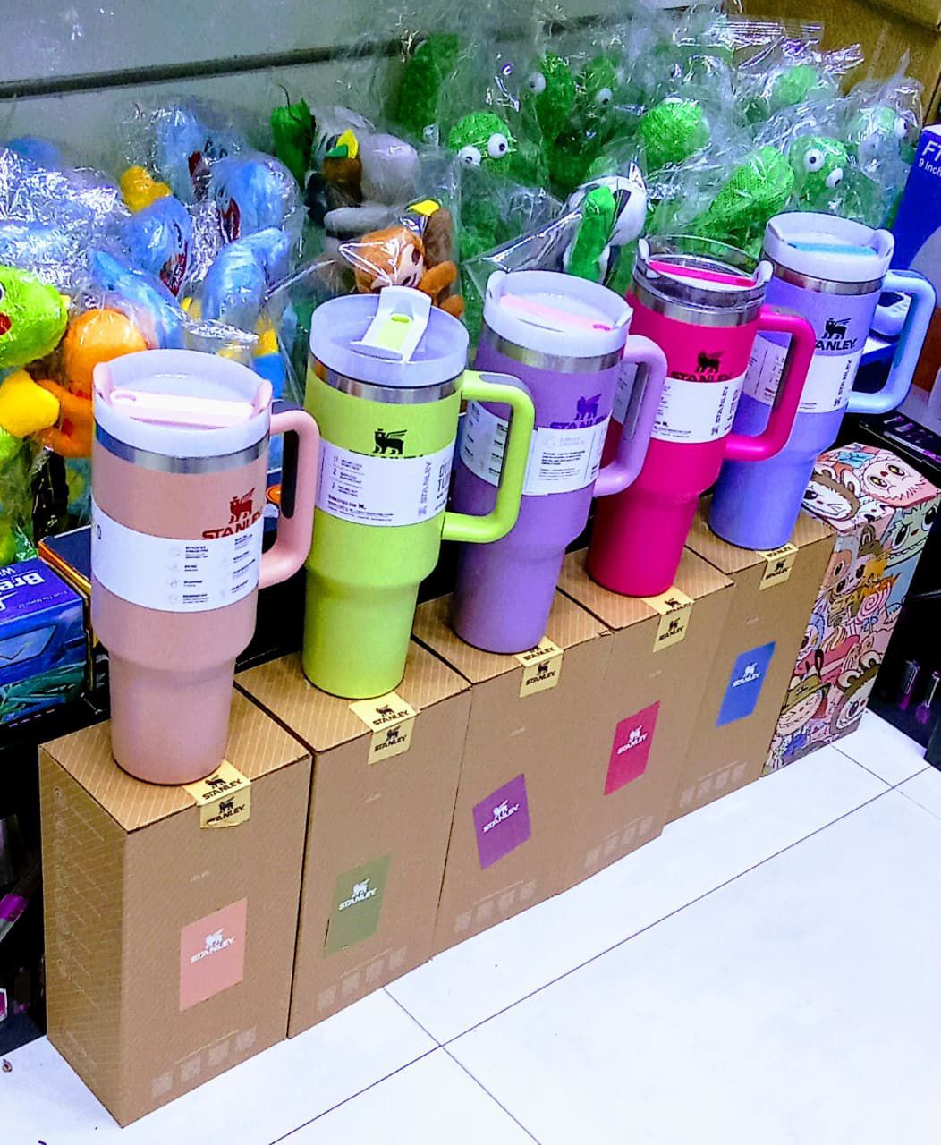 Thermos for homes and Office Use Multicolor, Metalic Body | Unisex Impressive Design